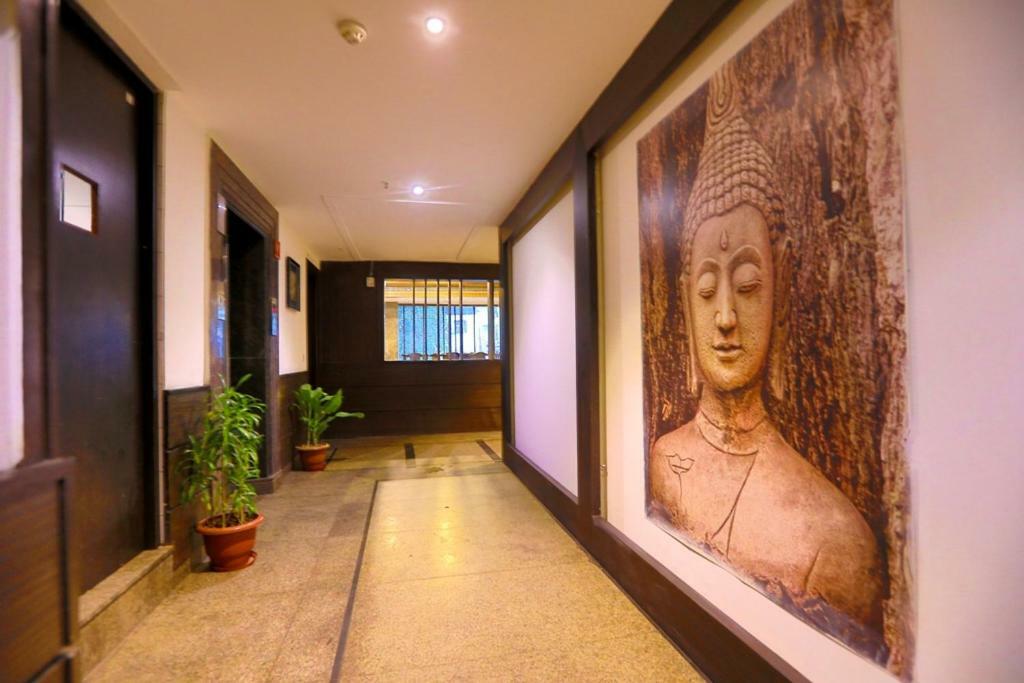 Bluemont Beacon Hotel New Delhi Gurgaon Exterior foto