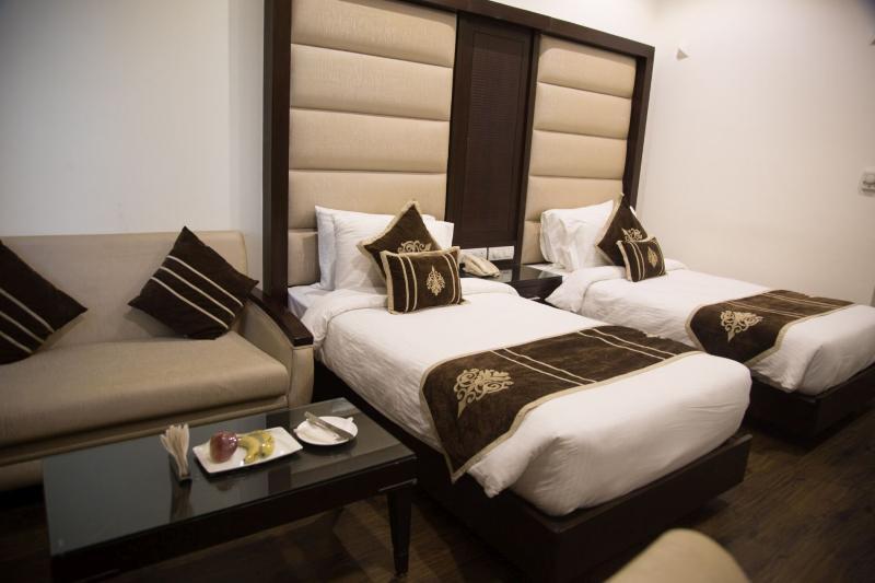 Bluemont Beacon Hotel New Delhi Gurgaon Exterior foto